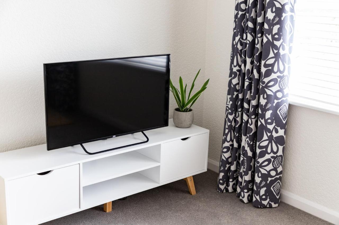 1 Chatsworth Riverscape Apartments - Riverview Apartment In Great Location With Free Parking Overlooking The Gannel Just A Short Walk From Newquays Incredible Beaches And Local Amenities New Quay Екстериор снимка