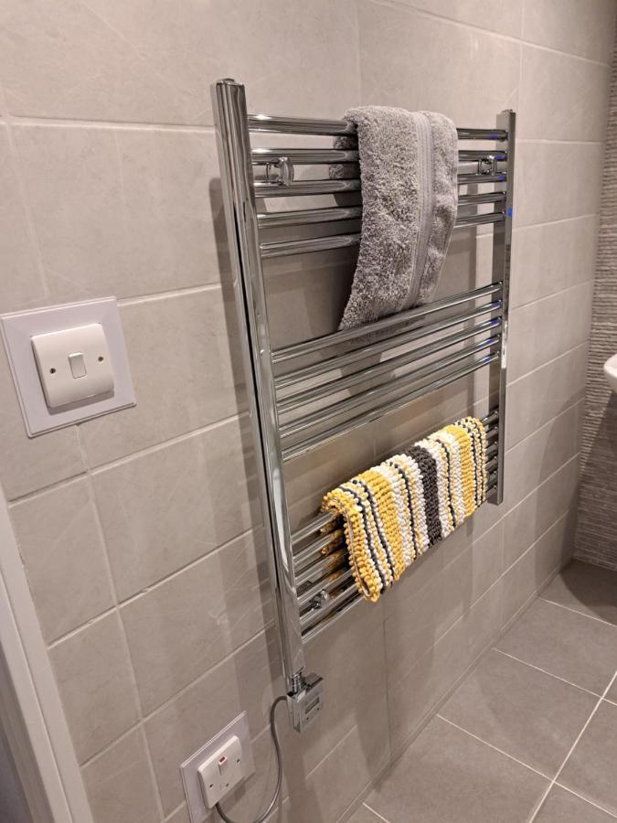 1 Chatsworth Riverscape Apartments - Riverview Apartment In Great Location With Free Parking Overlooking The Gannel Just A Short Walk From Newquays Incredible Beaches And Local Amenities New Quay Екстериор снимка
